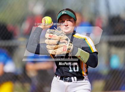 Thumbnail 2 in Marian vs. Pius X photogallery.