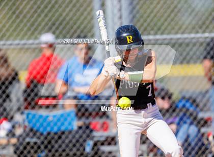 Thumbnail 1 in Marian vs. Pius X photogallery.