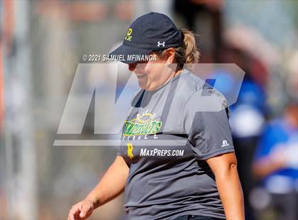 Thumbnail 2 in Marian vs. Pius X photogallery.