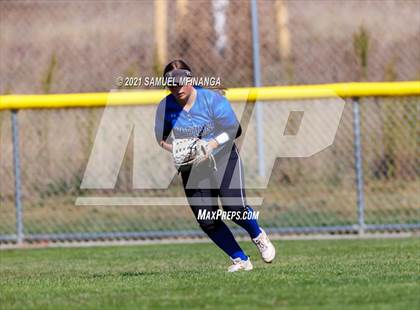 Thumbnail 1 in Marian vs. Pius X photogallery.