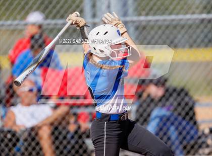 Thumbnail 1 in Marian vs. Pius X photogallery.