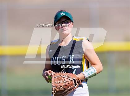 Thumbnail 2 in Marian vs. Pius X photogallery.