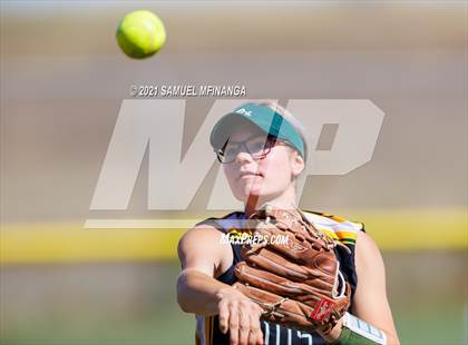 Thumbnail 3 in Marian vs. Pius X photogallery.