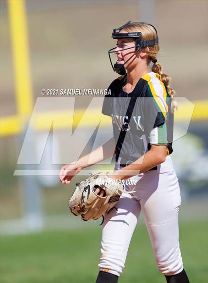 Thumbnail 1 in Marian vs. Pius X photogallery.