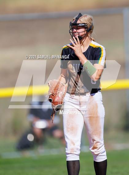 Thumbnail 3 in Marian vs. Pius X photogallery.