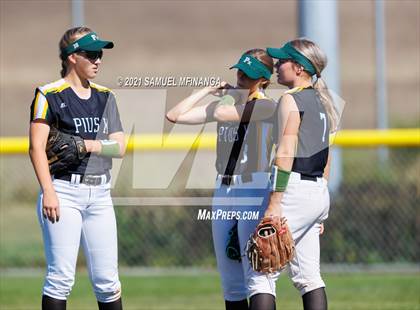 Thumbnail 3 in Marian vs. Pius X photogallery.