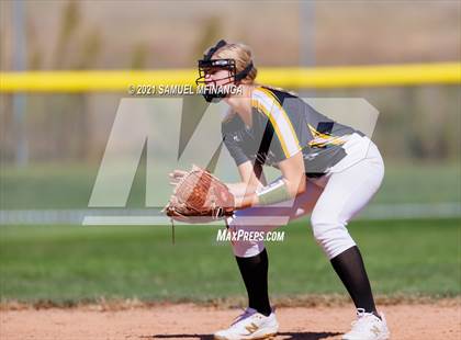 Thumbnail 2 in Marian vs. Pius X photogallery.