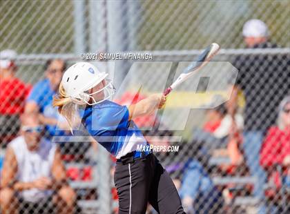 Thumbnail 3 in Marian vs. Pius X photogallery.
