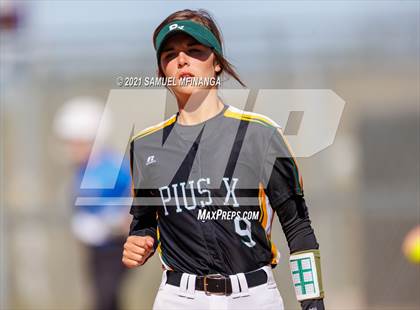 Thumbnail 1 in Marian vs. Pius X photogallery.