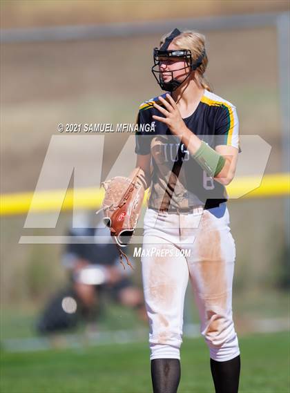 Thumbnail 2 in Marian vs. Pius X photogallery.