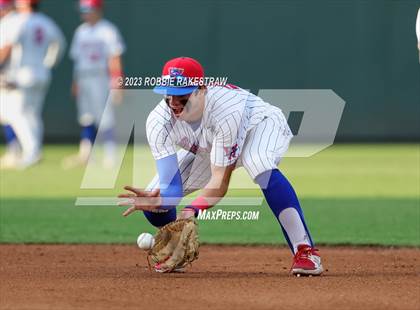 Thumbnail 3 in Westlake vs. Pearland (UIL 6A Baseball State Semifinal) photogallery.