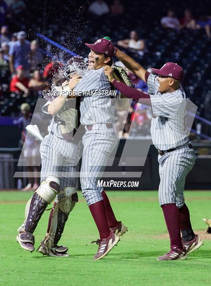 Thumbnail 3 in Westlake vs. Pearland (UIL 6A Baseball State Semifinal) photogallery.