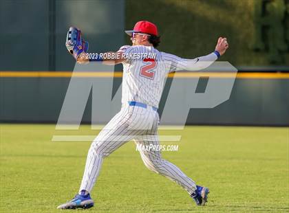 Thumbnail 2 in Westlake vs. Pearland (UIL 6A Baseball State Semifinal) photogallery.