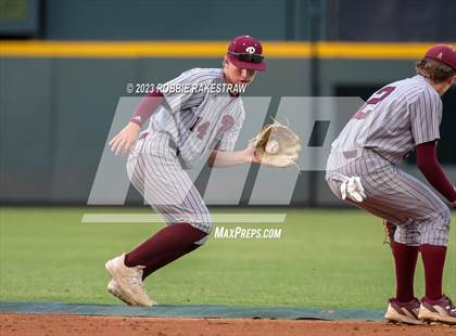 Thumbnail 3 in Westlake vs. Pearland (UIL 6A Baseball State Semifinal) photogallery.