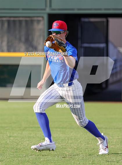 Thumbnail 2 in Westlake vs. Pearland (UIL 6A Baseball State Semifinal) photogallery.