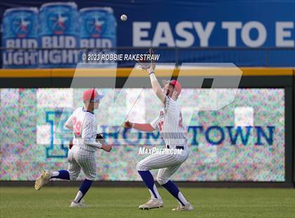 Thumbnail 1 in Westlake vs. Pearland (UIL 6A Baseball State Semifinal) photogallery.