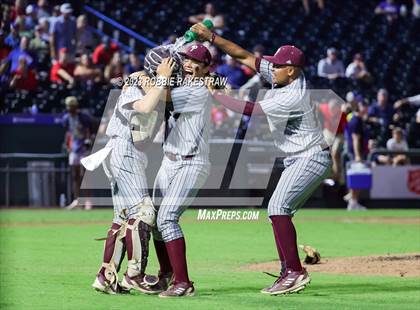 Thumbnail 2 in Westlake vs. Pearland (UIL 6A Baseball State Semifinal) photogallery.