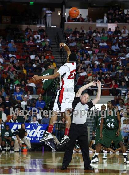 Thumbnail 1 in Marcus vs. Fort Bend Hightower (UIL 5A Semifinal) photogallery.