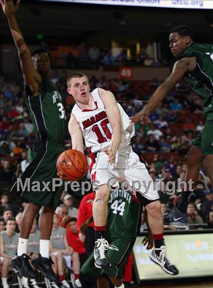 Thumbnail 3 in Marcus vs. Fort Bend Hightower (UIL 5A Semifinal) photogallery.