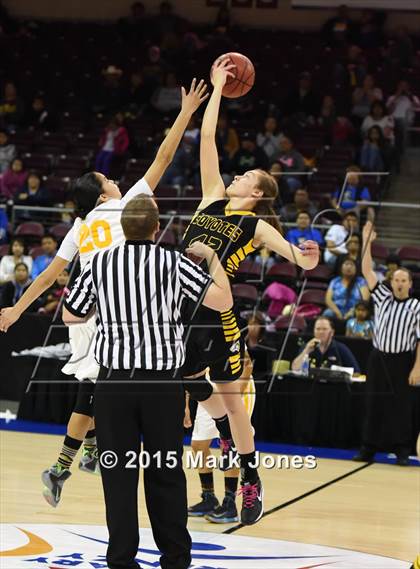 Thumbnail 1 in Arizona Lutheran Academy @ Valley (AIA D4 Semifinal) photogallery.