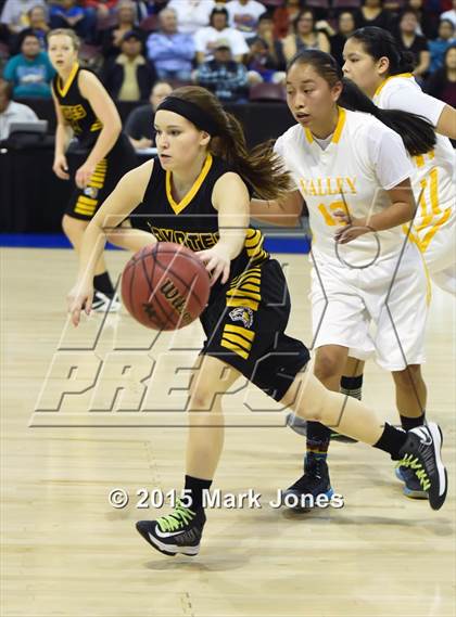 Thumbnail 2 in Arizona Lutheran Academy @ Valley (AIA D4 Semifinal) photogallery.