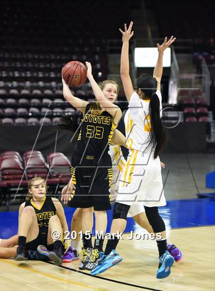 Thumbnail 2 in Arizona Lutheran Academy @ Valley (AIA D4 Semifinal) photogallery.