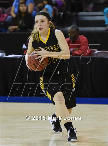 Thumbnail 2 in Arizona Lutheran Academy @ Valley (AIA D4 Semifinal) photogallery.