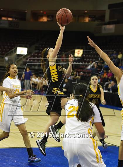 Thumbnail 2 in Arizona Lutheran Academy @ Valley (AIA D4 Semifinal) photogallery.