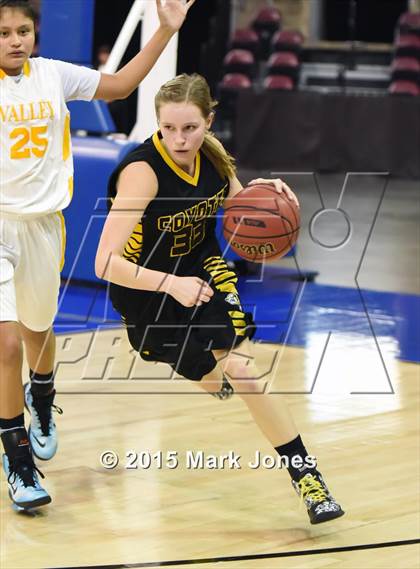 Thumbnail 2 in Arizona Lutheran Academy @ Valley (AIA D4 Semifinal) photogallery.