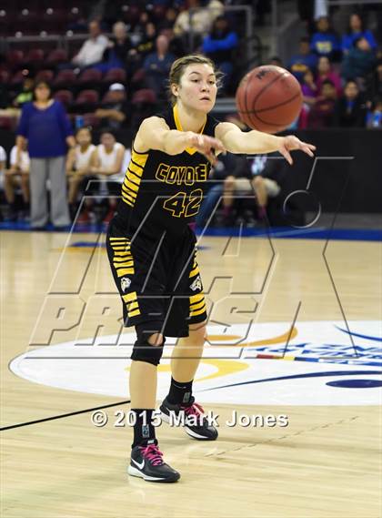 Thumbnail 3 in Arizona Lutheran Academy @ Valley (AIA D4 Semifinal) photogallery.