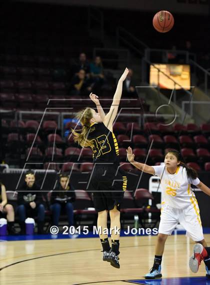 Thumbnail 3 in Arizona Lutheran Academy @ Valley (AIA D4 Semifinal) photogallery.