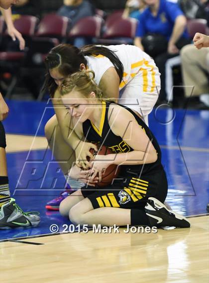Thumbnail 3 in Arizona Lutheran Academy @ Valley (AIA D4 Semifinal) photogallery.