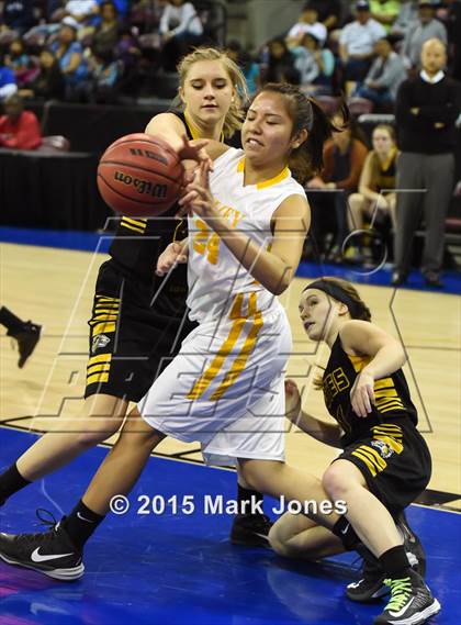Thumbnail 1 in Arizona Lutheran Academy @ Valley (AIA D4 Semifinal) photogallery.