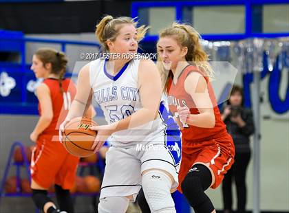 Thumbnail 1 in Falls City vs. St. Paul (Falls City Basketball Tournament) photogallery.
