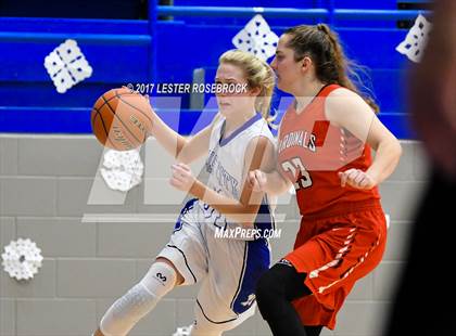 Thumbnail 3 in Falls City vs. St. Paul (Falls City Basketball Tournament) photogallery.