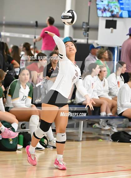 Thumbnail 2 in Oviedo vs. Bishop's (Nike TOC Southwest) photogallery.