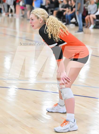 Thumbnail 3 in Oviedo vs. Bishop's (Nike TOC Southwest) photogallery.