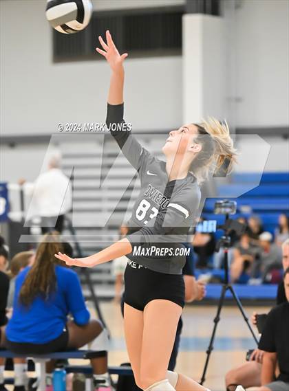 Thumbnail 1 in Oviedo vs. Bishop's (Nike TOC Southwest) photogallery.