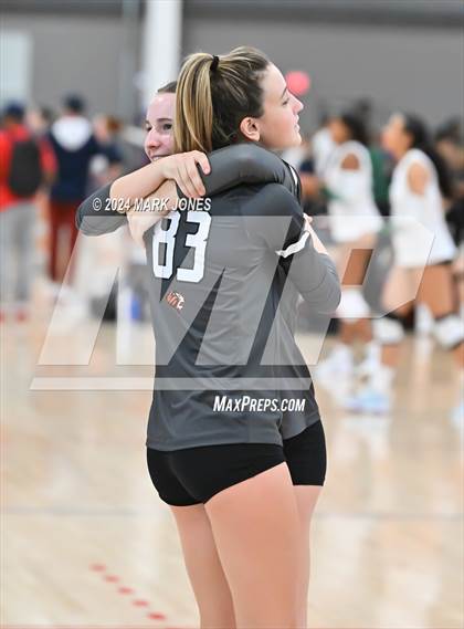Thumbnail 1 in Oviedo vs. Bishop's (Nike TOC Southwest) photogallery.