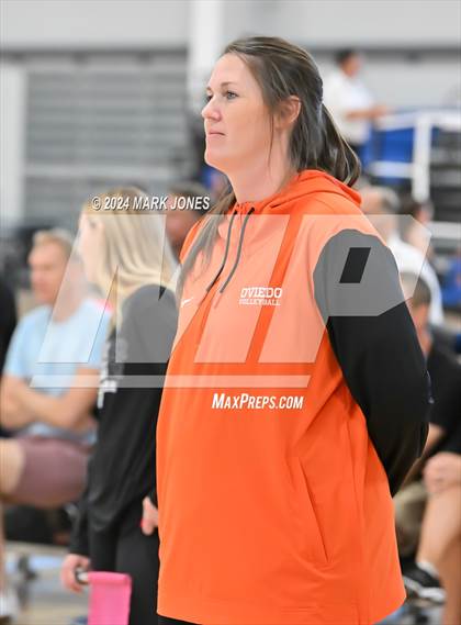 Thumbnail 3 in Oviedo vs. Bishop's (Nike TOC Southwest) photogallery.