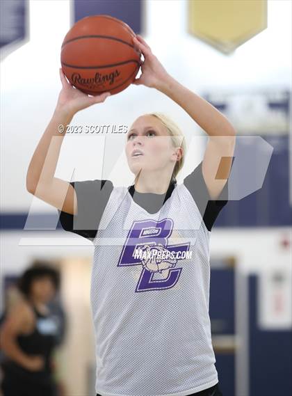 Thumbnail 2 in Bloom-Carroll vs Hilliard Darby (Scrimmage) photogallery.