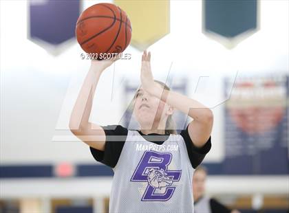 Thumbnail 3 in Bloom-Carroll vs Hilliard Darby (Scrimmage) photogallery.