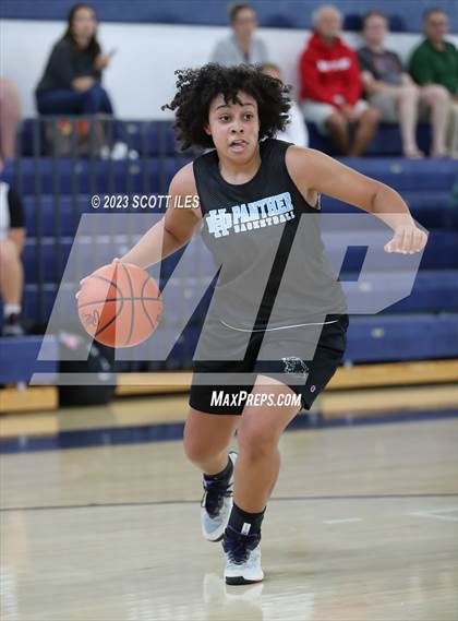 Thumbnail 2 in Bloom-Carroll vs Hilliard Darby (Scrimmage) photogallery.