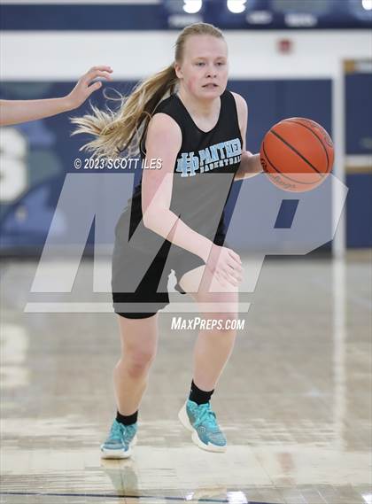 Thumbnail 2 in Bloom-Carroll vs Hilliard Darby (Scrimmage) photogallery.