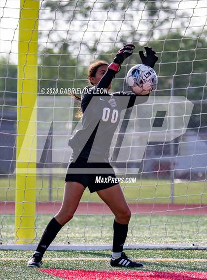 Thumbnail 1 in Mission @ Harlingen (UIL Soccer 6A Region 3 & 4 Bi-District) photogallery.