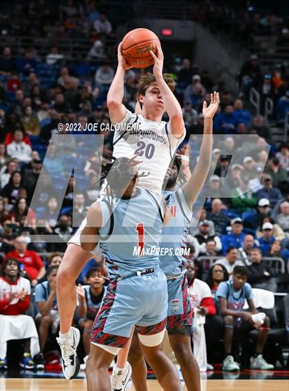 Thumbnail 1 in Boerne vs Hirschi (UIL 4A State Semifinal) photogallery.