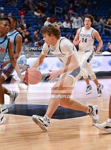 Thumbnail 1 in Boerne vs Hirschi (UIL 4A State Semifinal) photogallery.