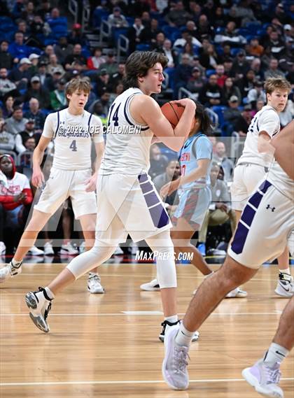 Thumbnail 1 in Boerne vs Hirschi (UIL 4A State Semifinal) photogallery.