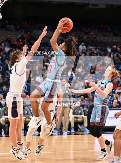 Thumbnail 1 in Boerne vs Hirschi (UIL 4A State Semifinal) photogallery.