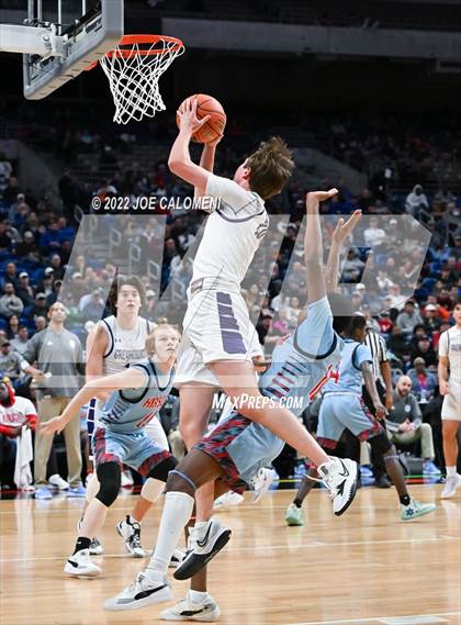 Thumbnail 1 in Boerne vs Hirschi (UIL 4A State Semifinal) photogallery.